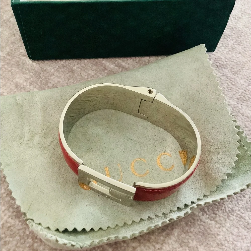 Authentic GUCCI bangle bracelet ❤️❤️❤️